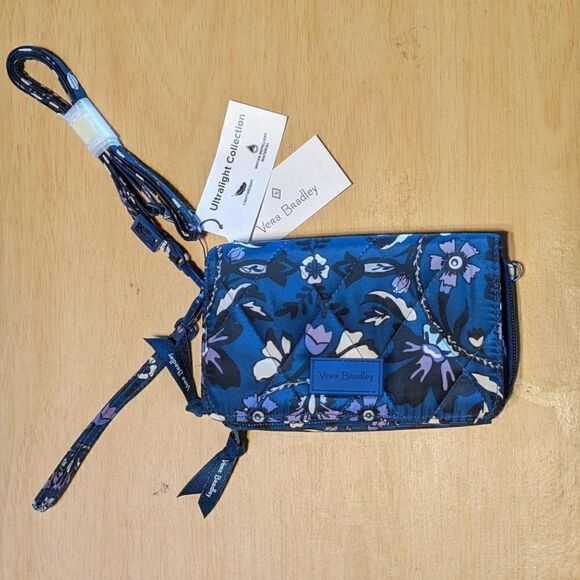 🆕Vera Bradley 3-in-1 Ultralight Water-repellent RFID Crossbody -FLEUR MEDALLION - Picture 6 of 6